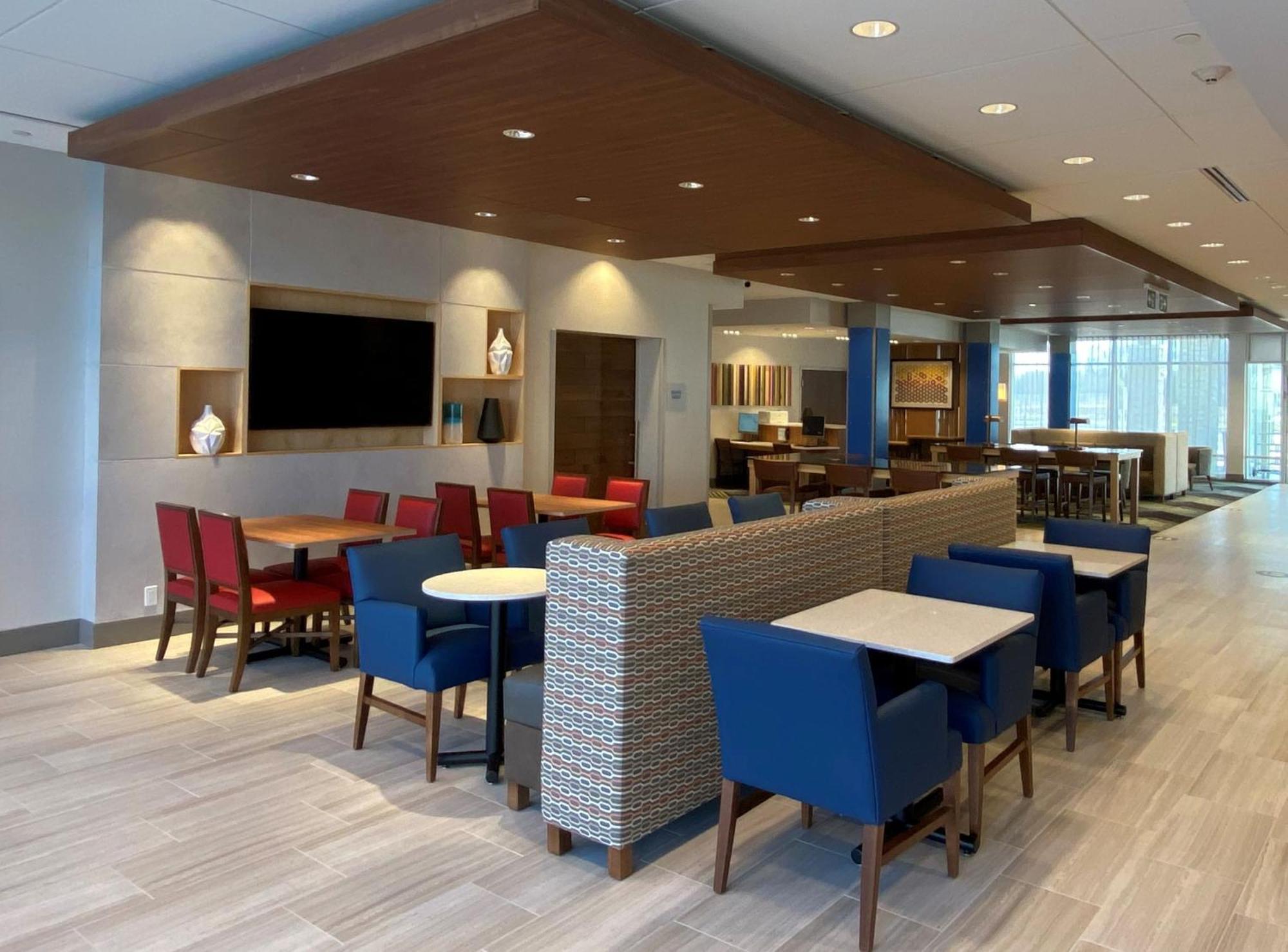 Holiday Inn Express & Suites - Aurora By Ihg Εξωτερικό φωτογραφία